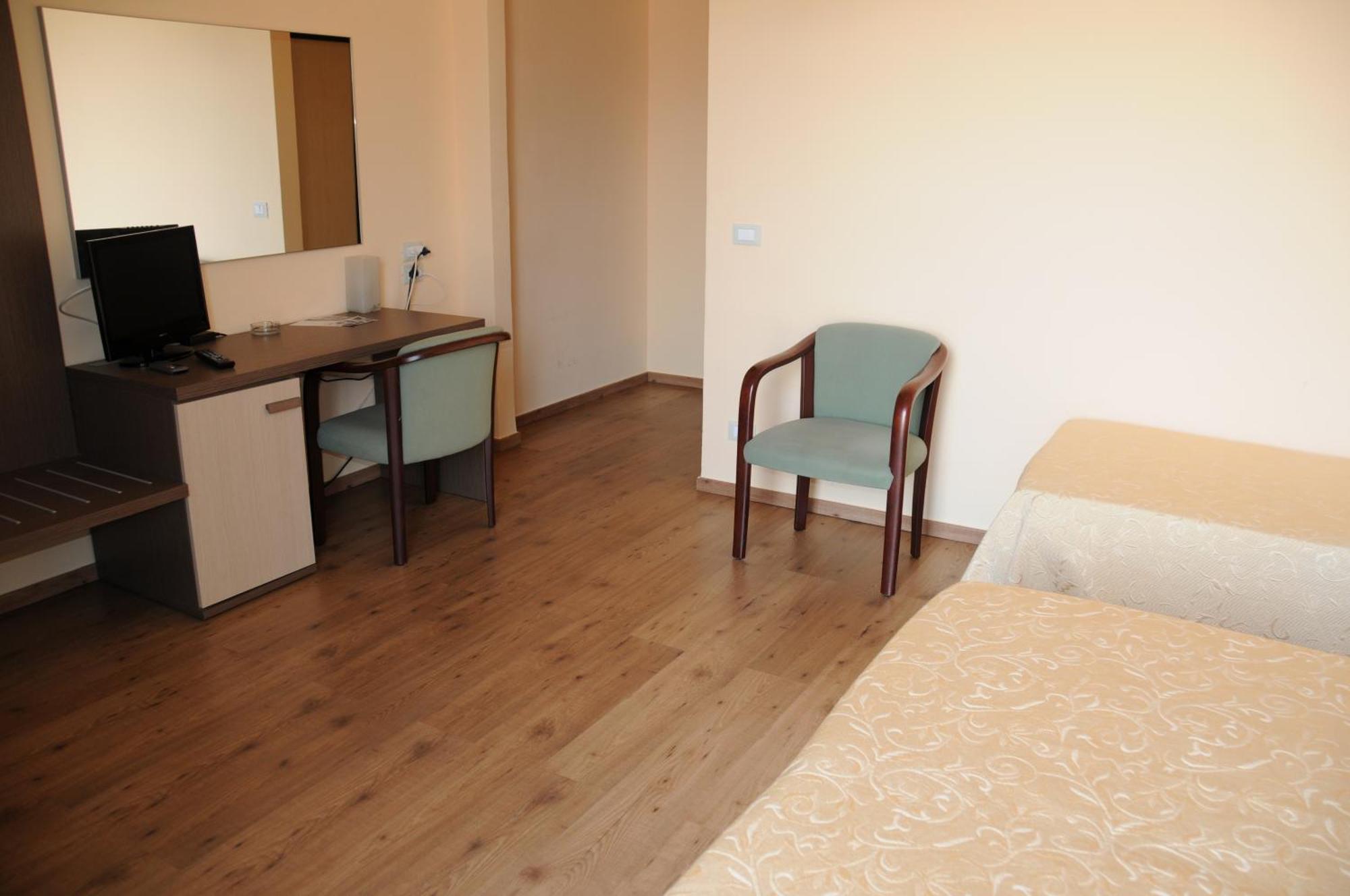 Hotel Barbieri Altomonte Ngoại thất bức ảnh