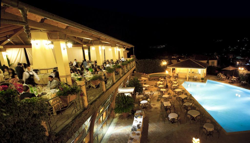 Hotel Barbieri Altomonte Ngoại thất bức ảnh