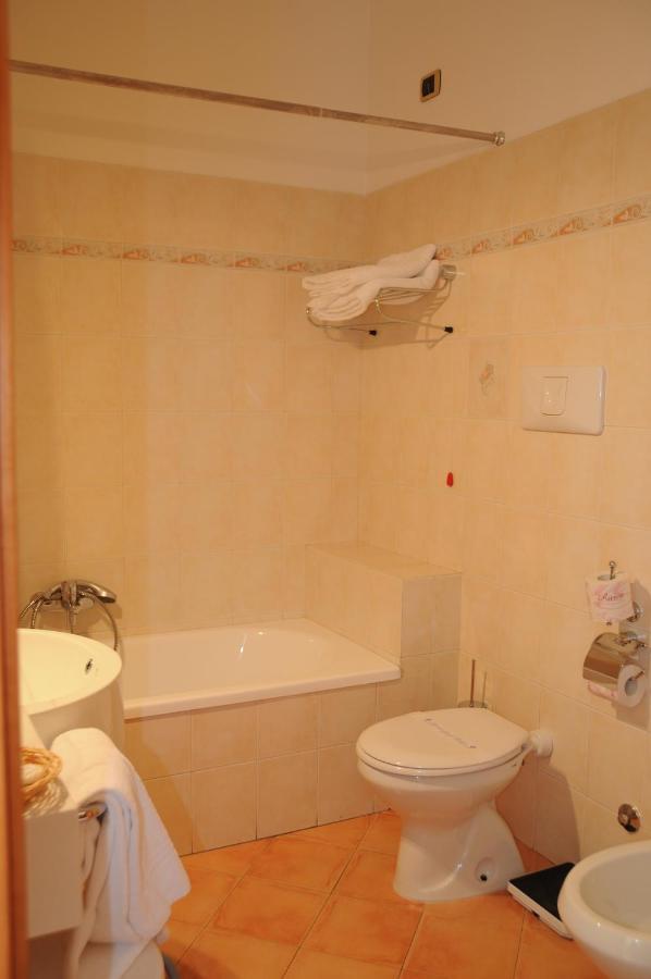 Hotel Barbieri Altomonte Phòng bức ảnh